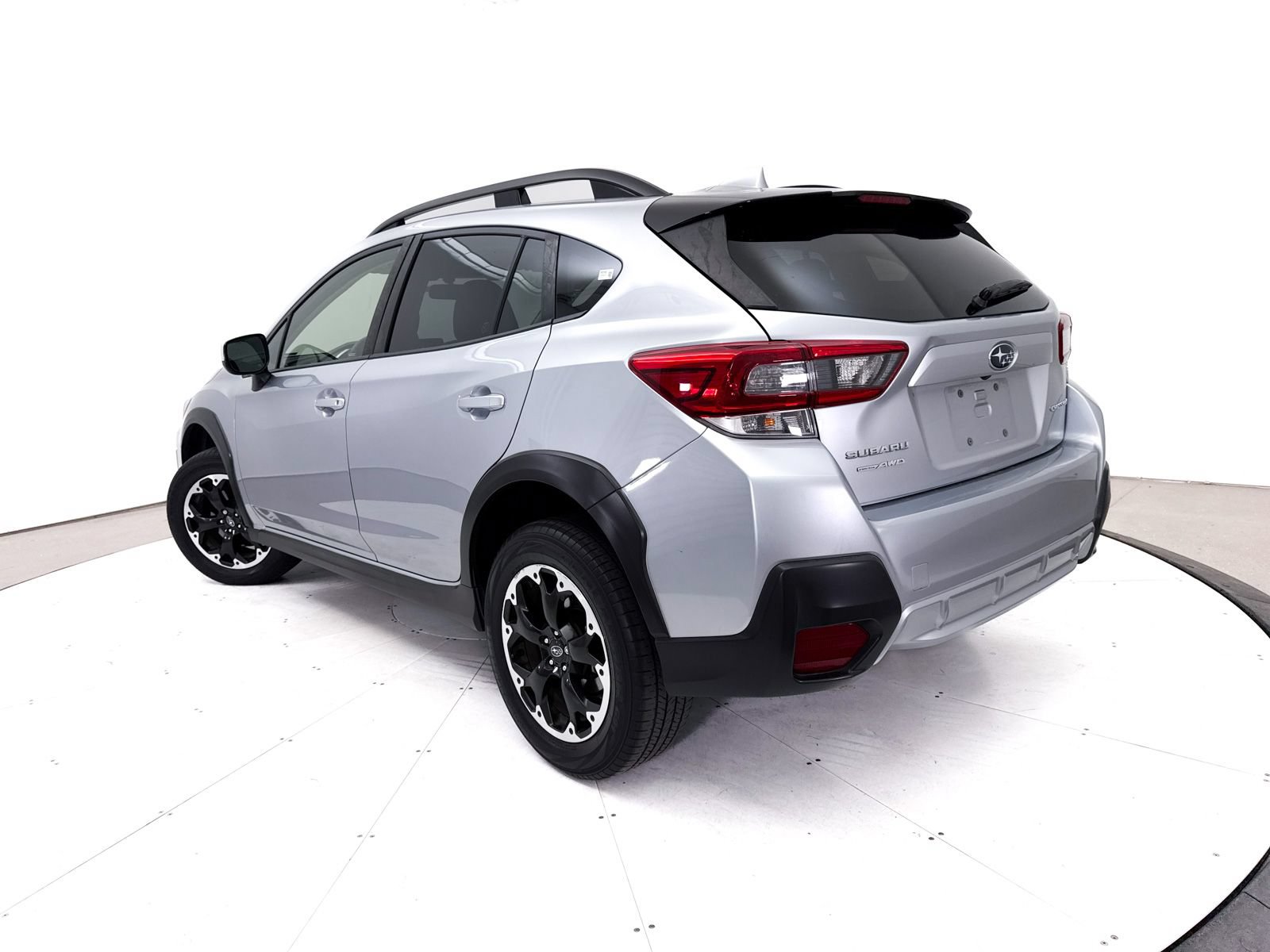 Used 2023 Subaru Crosstrek 2.0i Premium AWD/4WD image 2