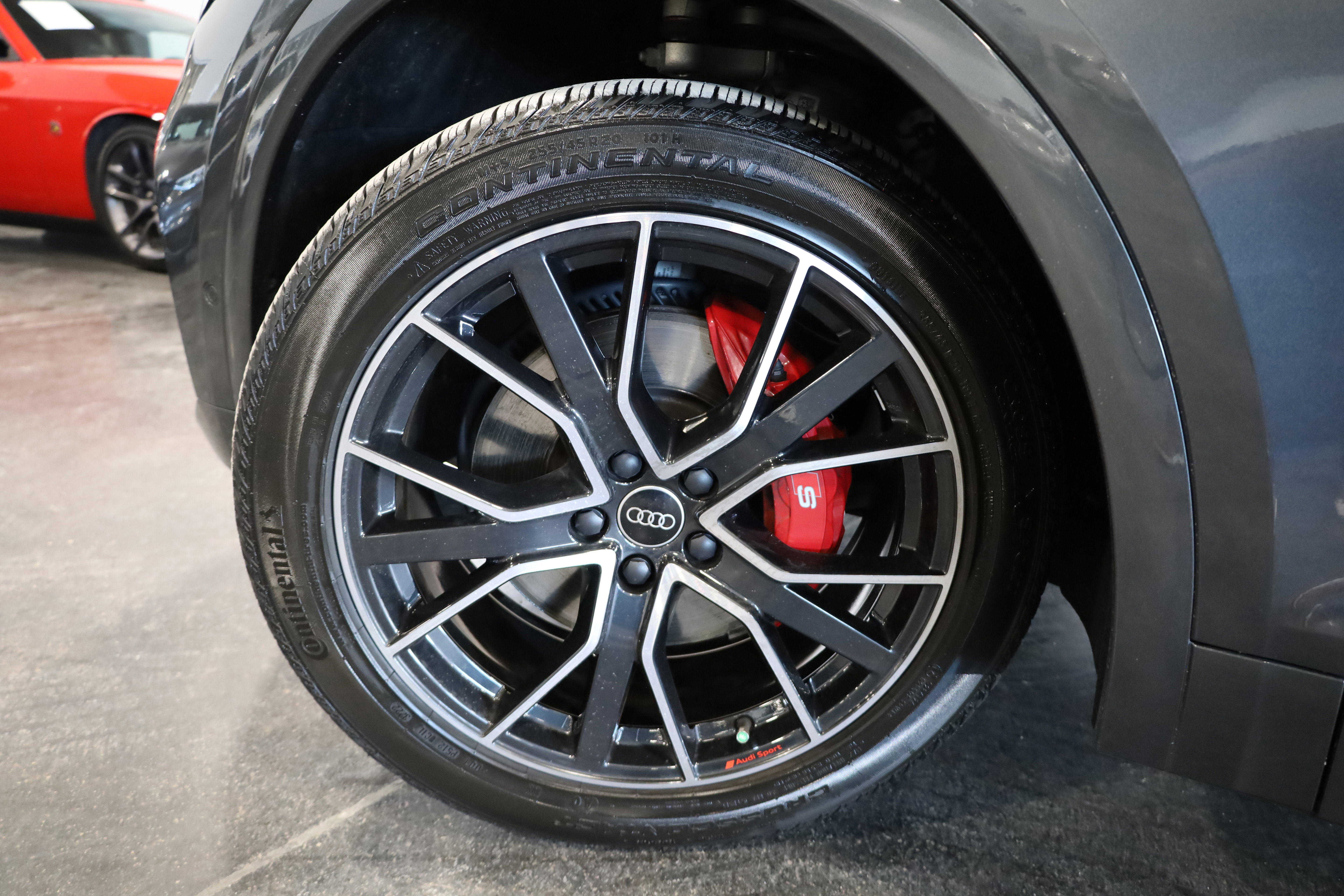 Used 2023 Audi SQ5 Prestige w/ Prestige Package image 13