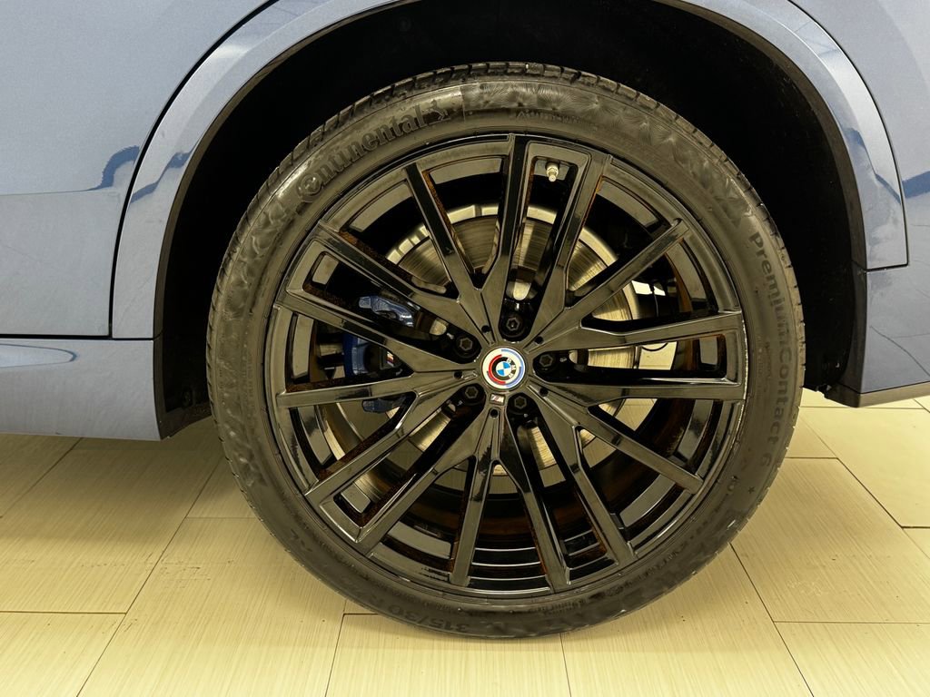 Used 2023 BMW X5 M50i w/ Executive Package image 40