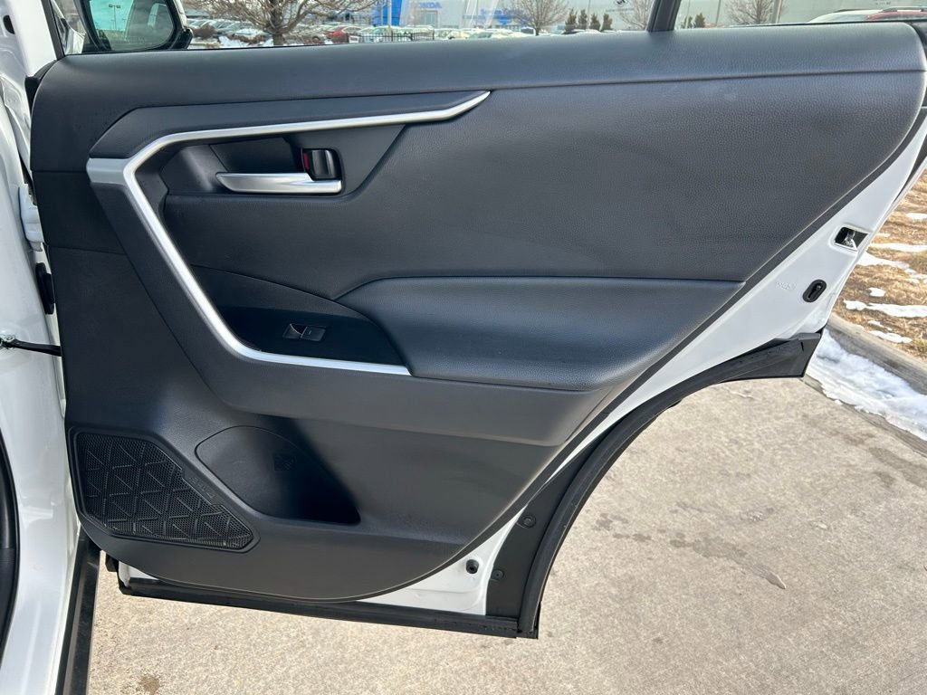 Used 2025 Toyota RAV4 XLE image 27