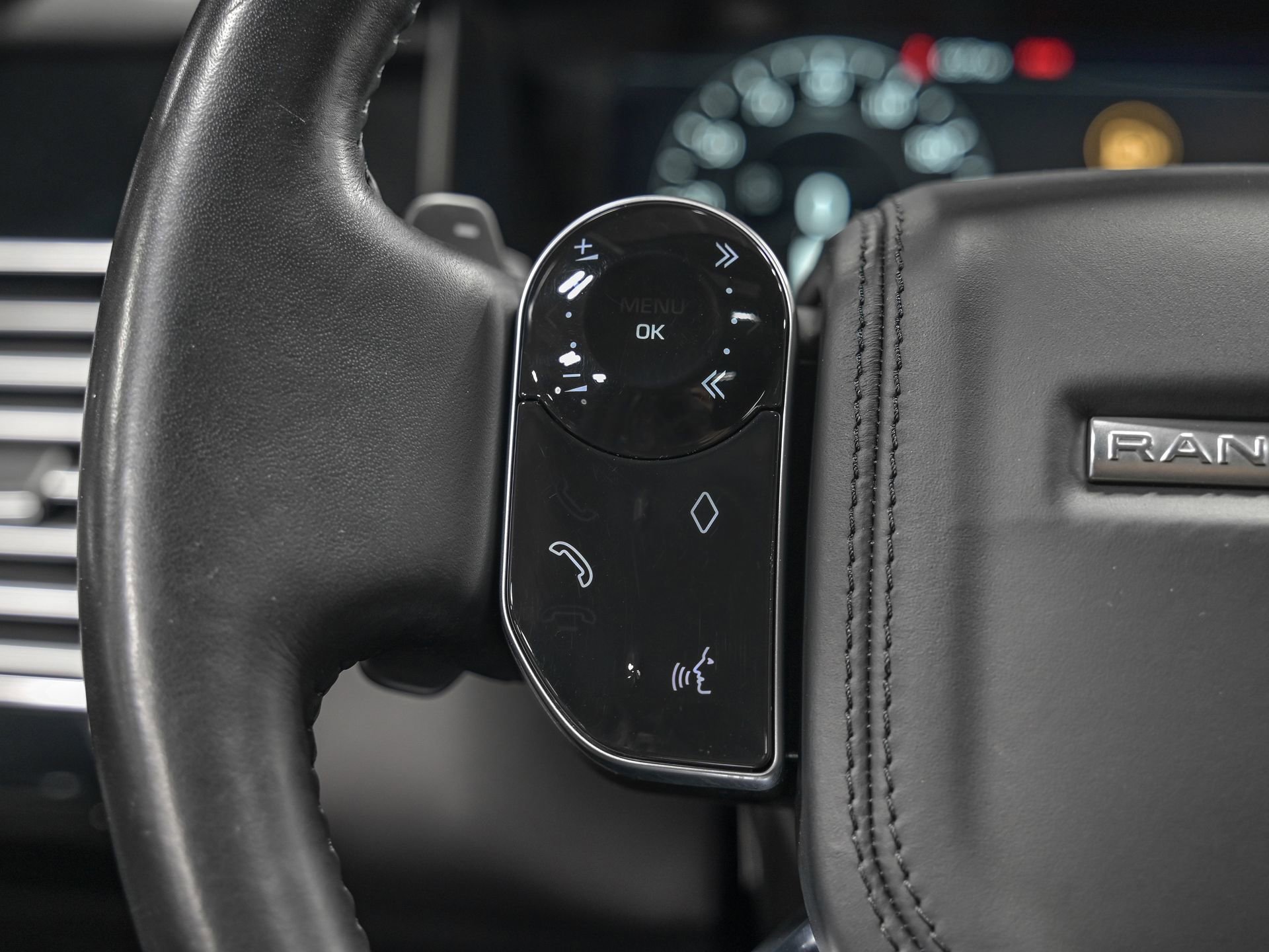 Used 2022 Land Rover Range Rover P525 Westminster Edition image 19