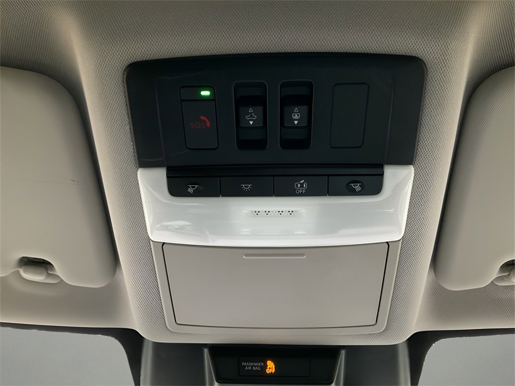 Used 2022 Nissan Rogue SL w/ SL Premium Package image 30