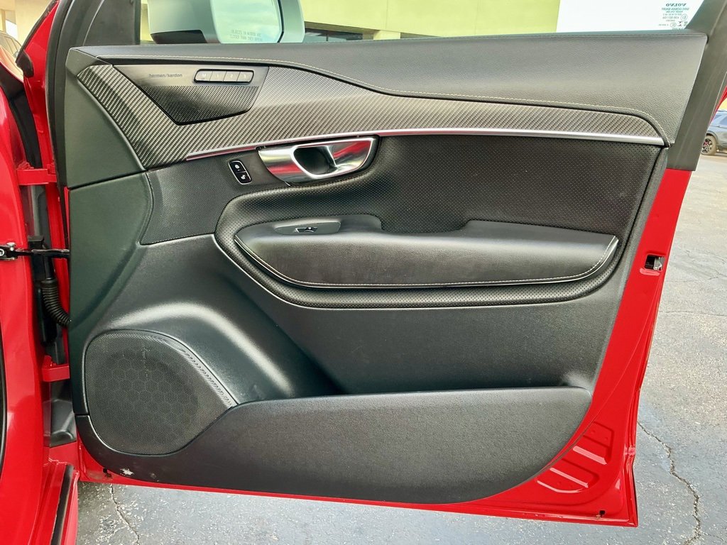 Used 2019 Volvo XC90 T5 R-Design w/ Advanced Package image 23