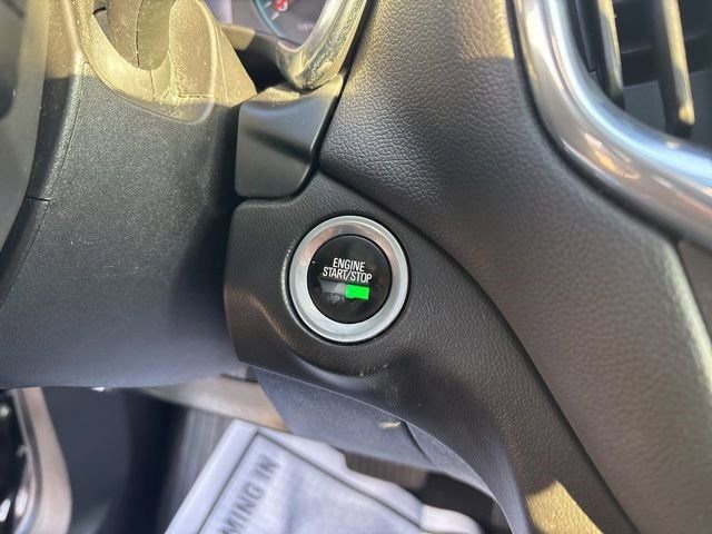 Used 2018 Chevrolet Equinox LT image 20