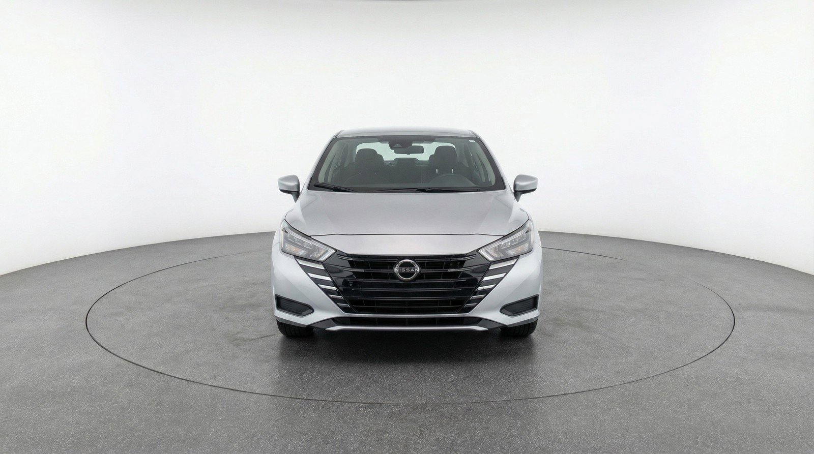 Used 2025 Nissan Versa SV FWD image 2