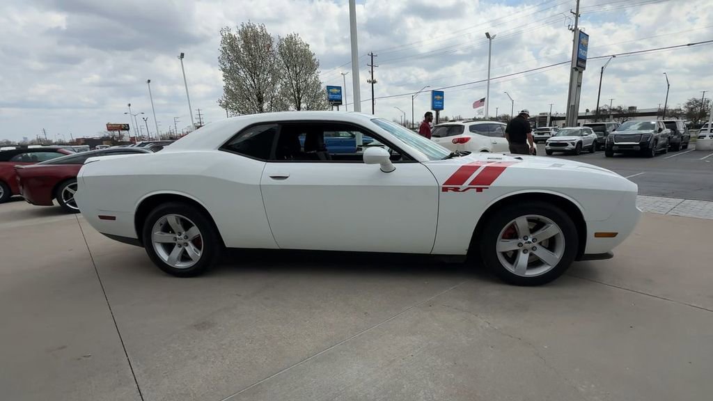 Used 2013 Dodge Challenger R/T image 9
