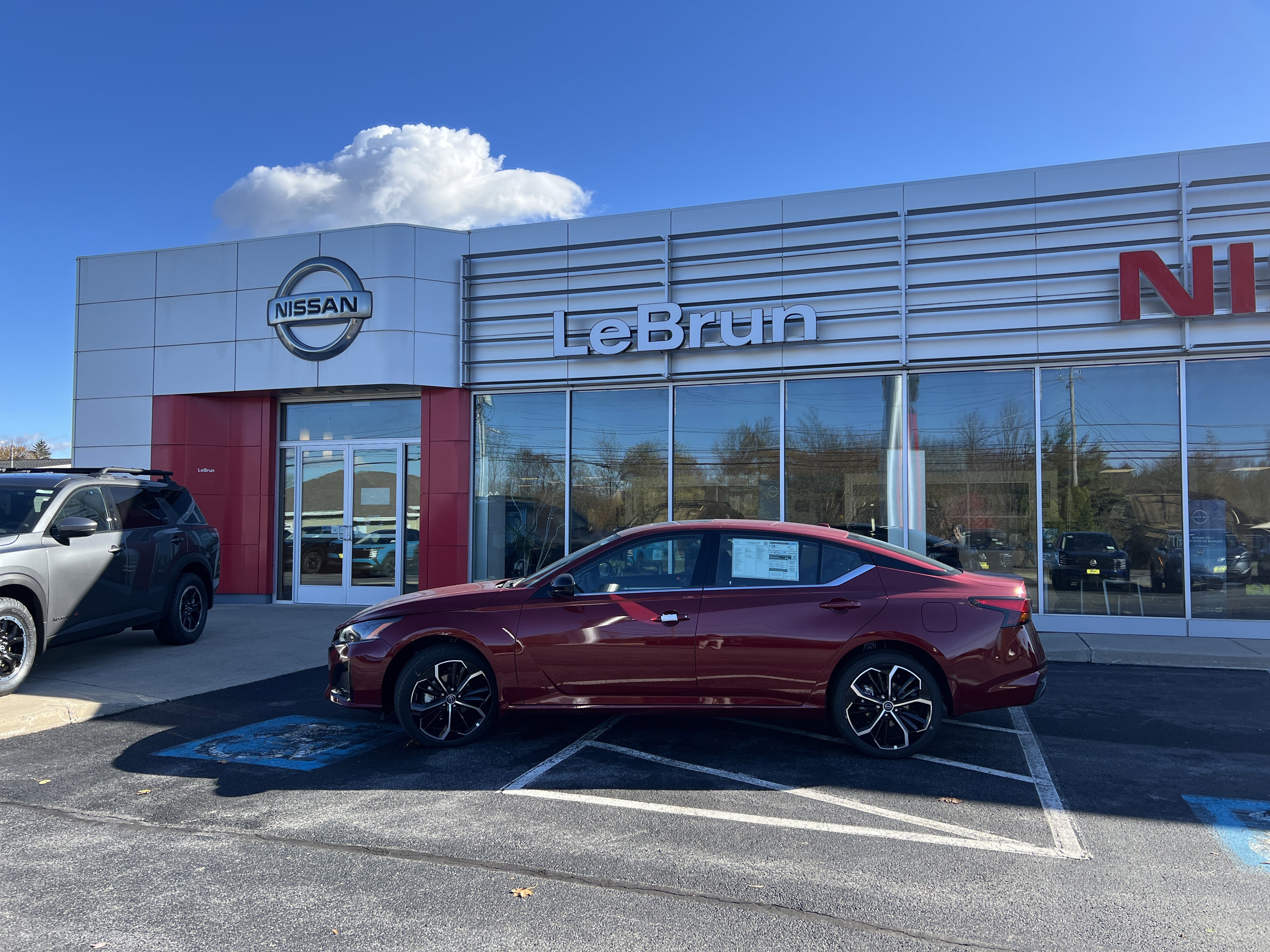 New 2025 Nissan Altima 2.5 SR w/ SR Premium Package image 2