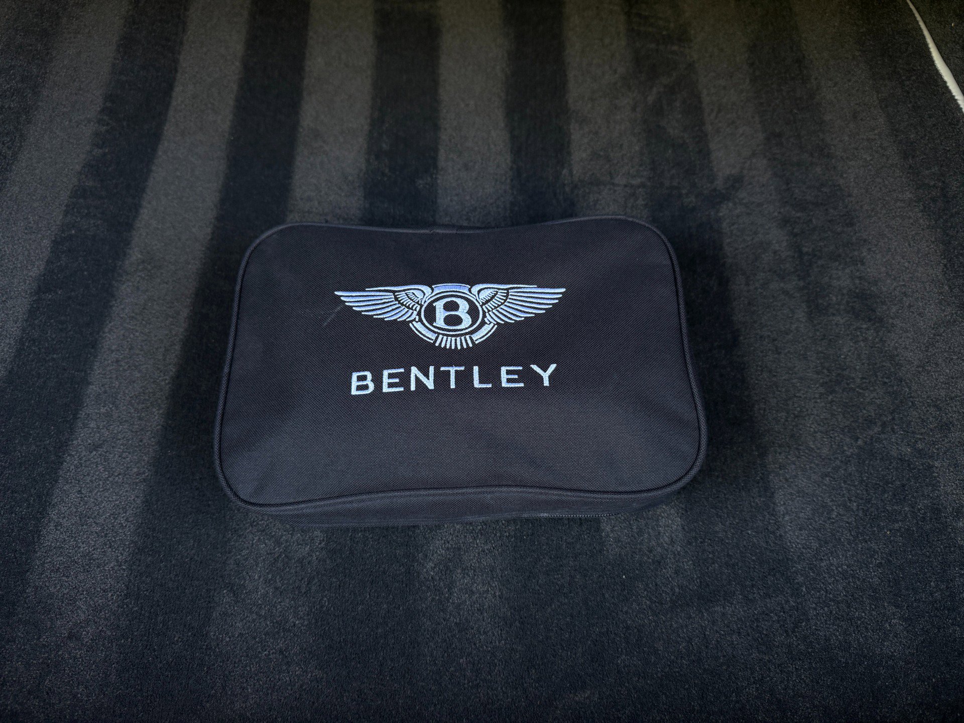 Used 2015 Bentley Continental GT V8 S image 33