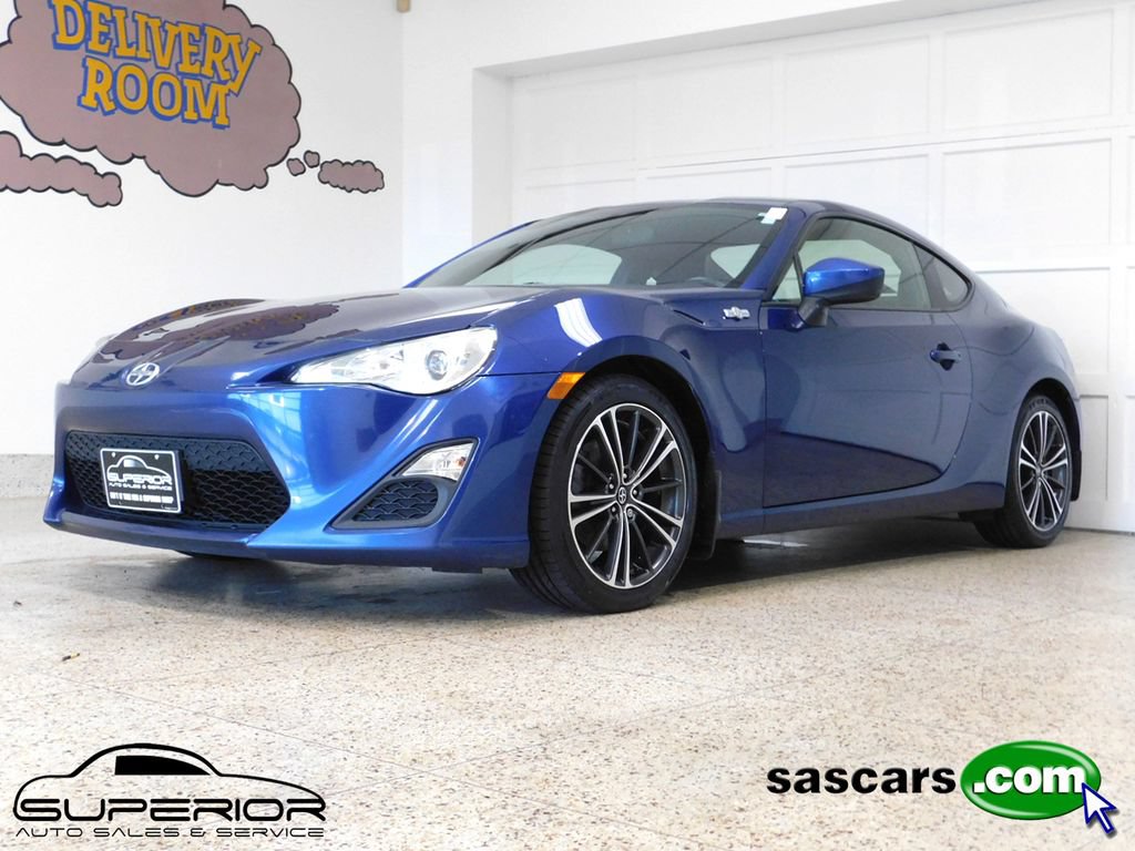 Used 2015 Scion FR-S RWD image 1