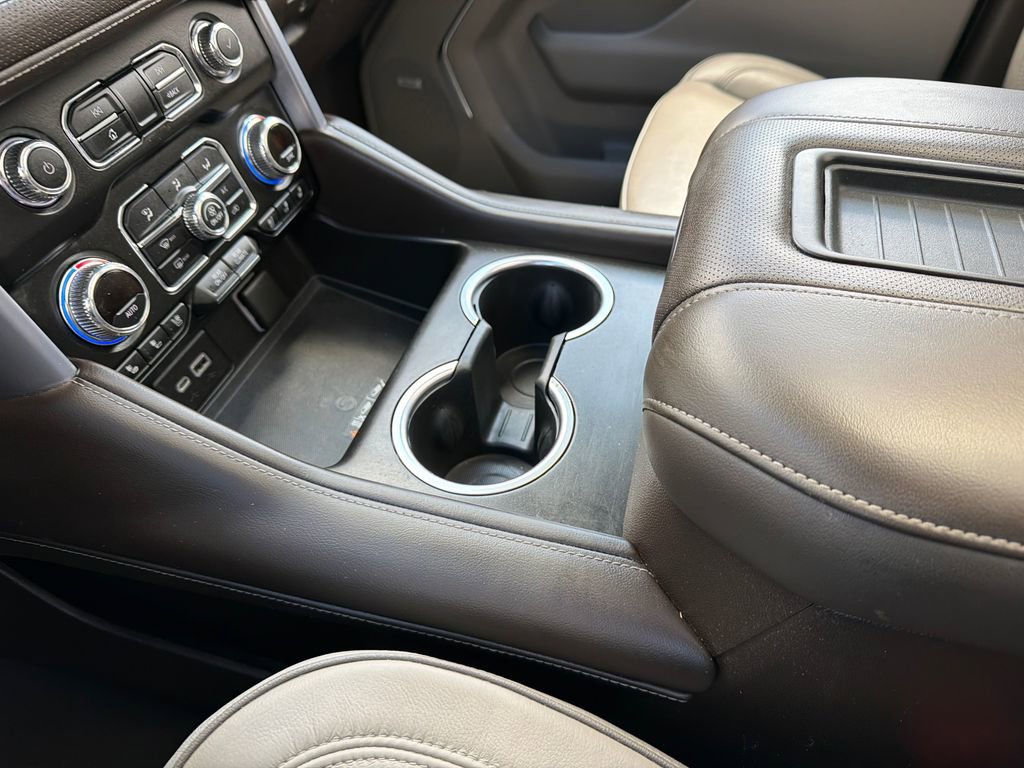 Used 2021 GMC Yukon SLT w/ SLT Luxury Plus Package image 36