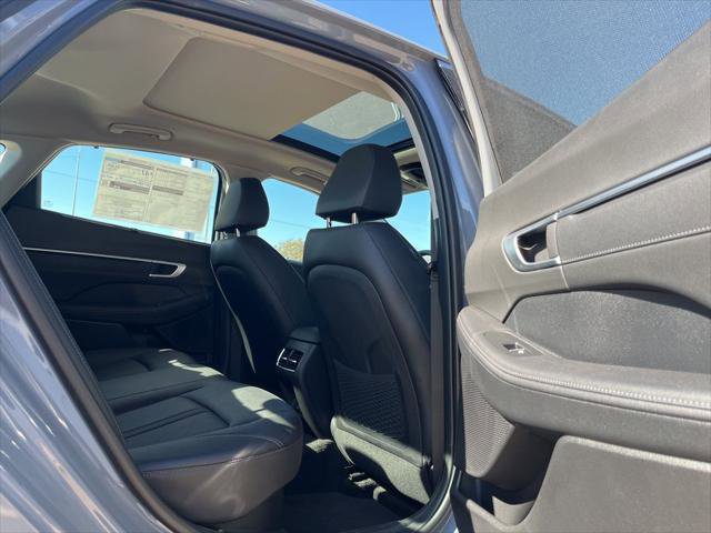Used 2025 Hyundai Sonata Limited image 20