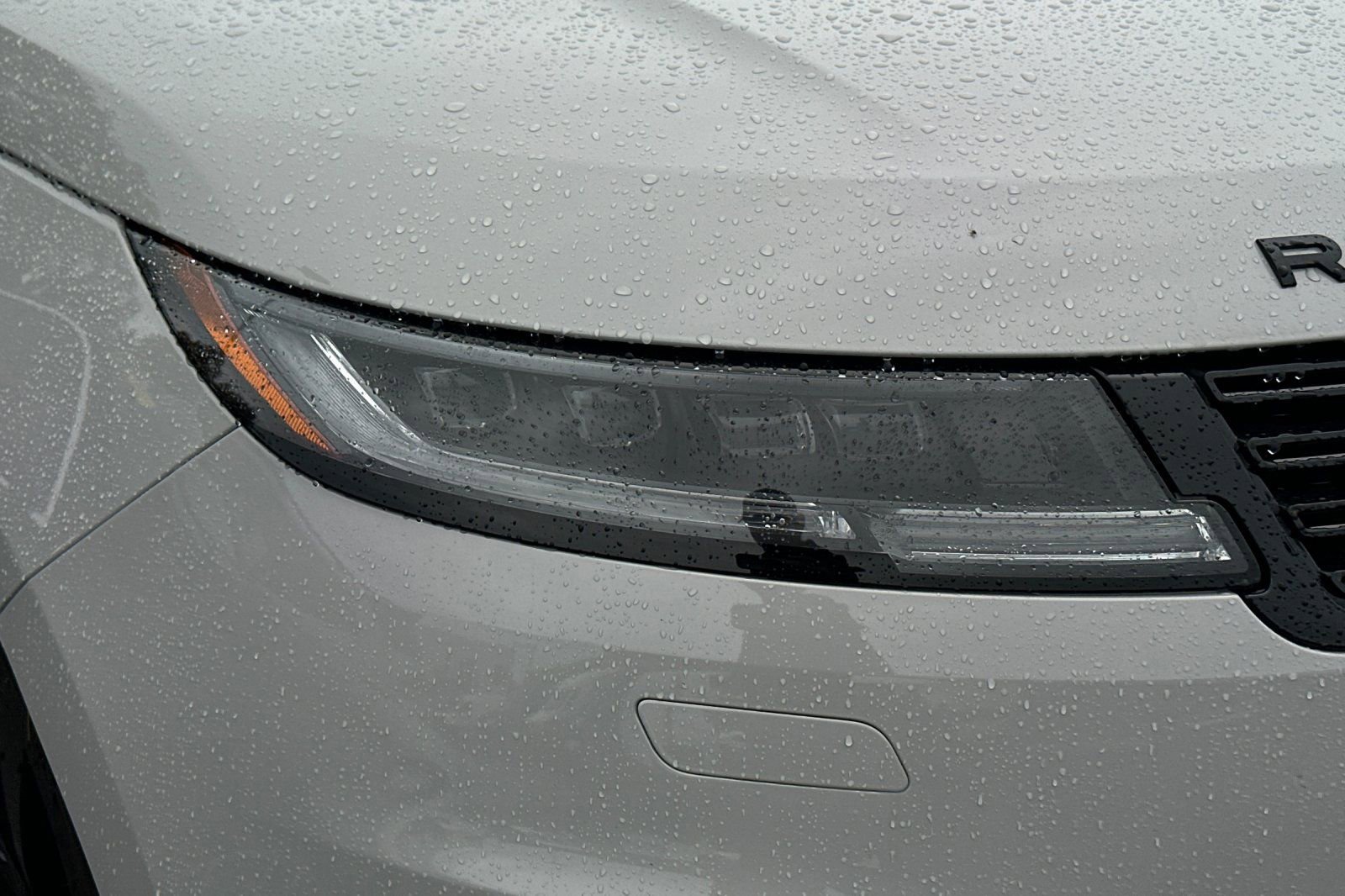 Used 2025 Land Rover Range Rover Sport Dynamic SE image 13