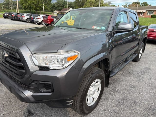 Used 2019 Toyota Tacoma SR w/ SR Convenience Package AWD/4WD image 4