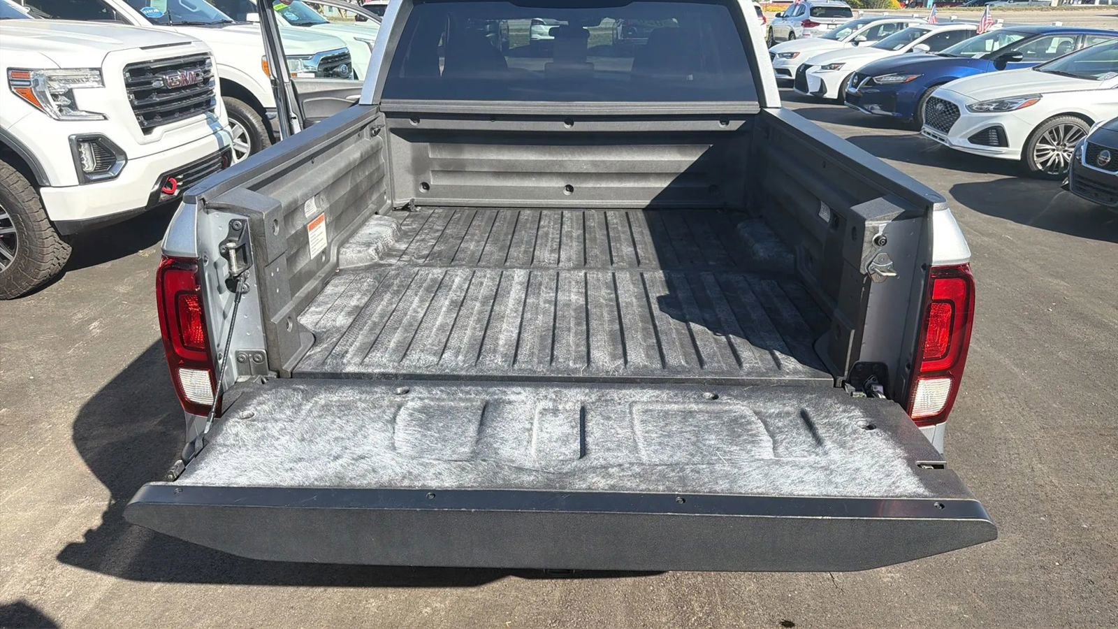 Used 2020 Honda Ridgeline Sport image 28