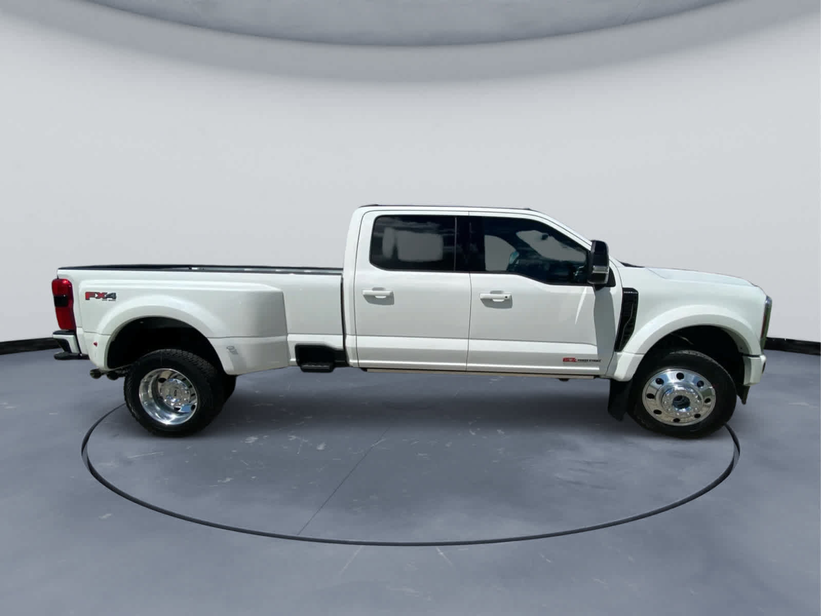 New 2026 Ford F450 Platinum w/ FX4 Off-Road Package AWD/4WD image 10