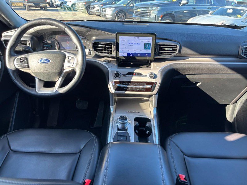 Used 2023 Ford Explorer XLT w/ Equipment Group 202A image 15