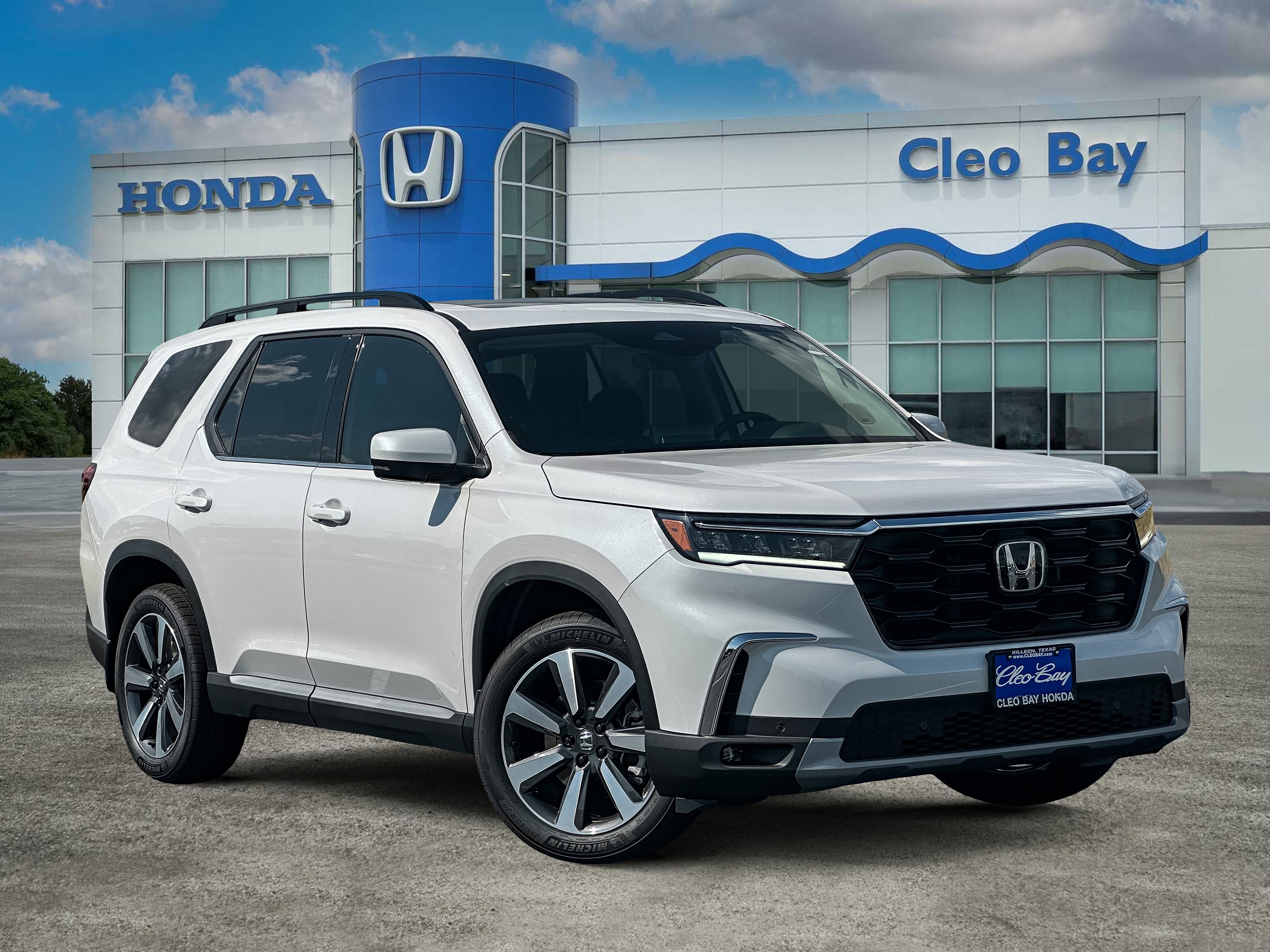 New 2025 Honda Pilot Touring