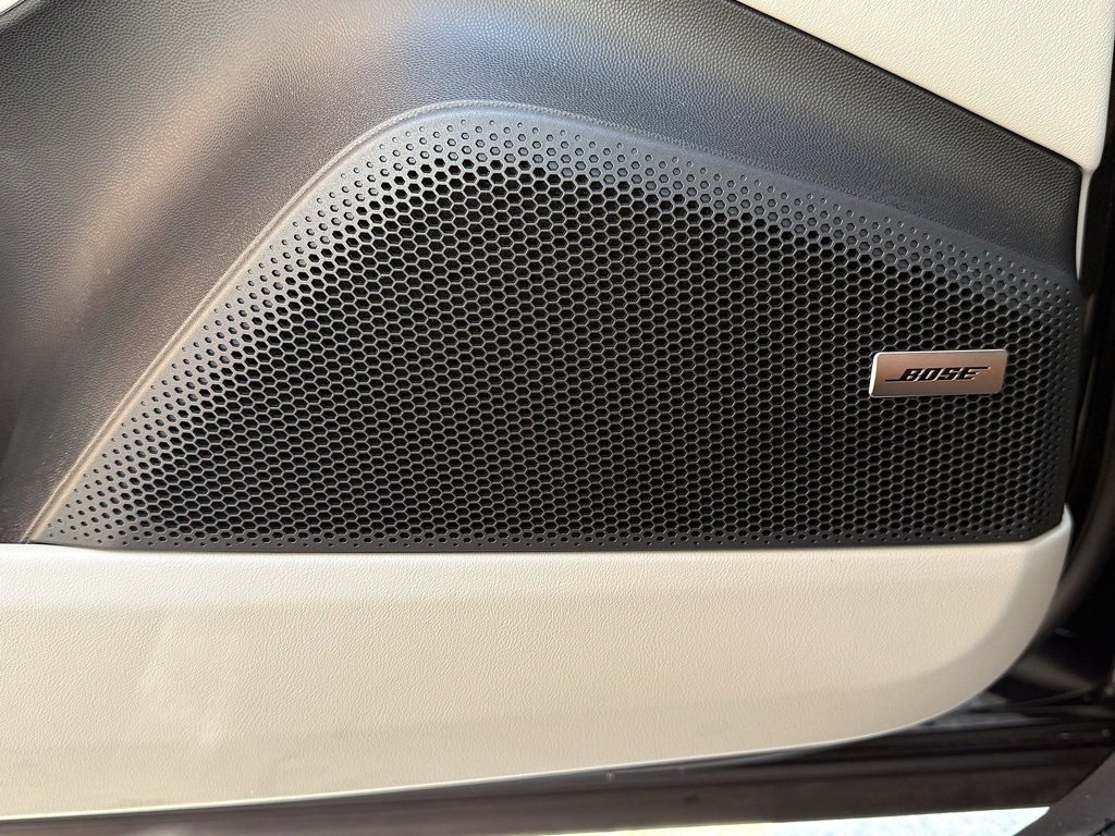 New 2024 Porsche Macan 4 Electric image 15