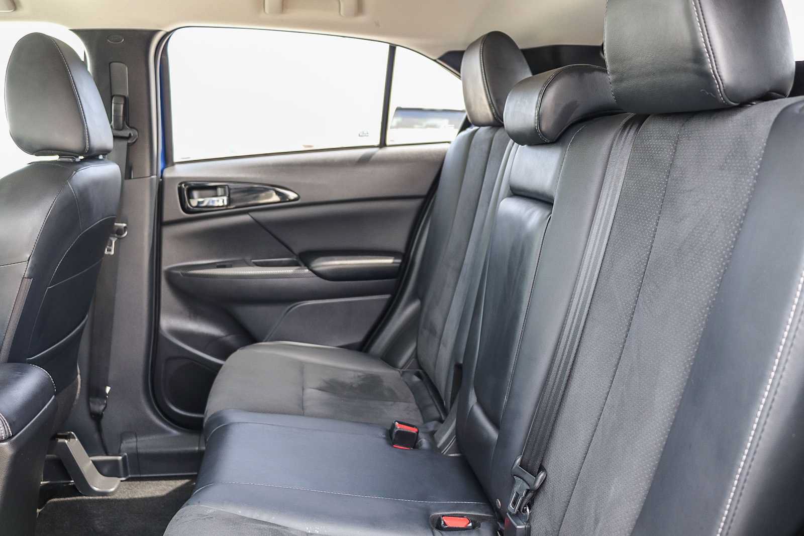 Used 2022 Mitsubishi Eclipse Cross SE FWD image 17