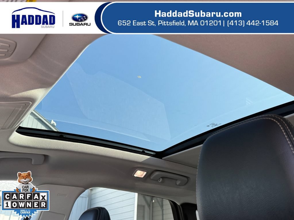 Used 2021 Ford Escape Titanium w/ Titanium Elite Package AWD/4WD image 19