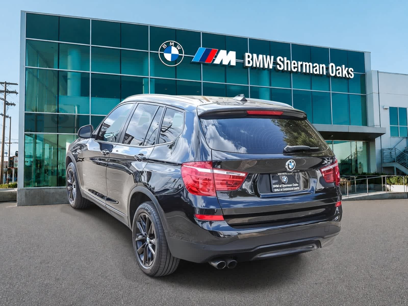 Used 2017 BMW X3 sDrive28i RWD image 6