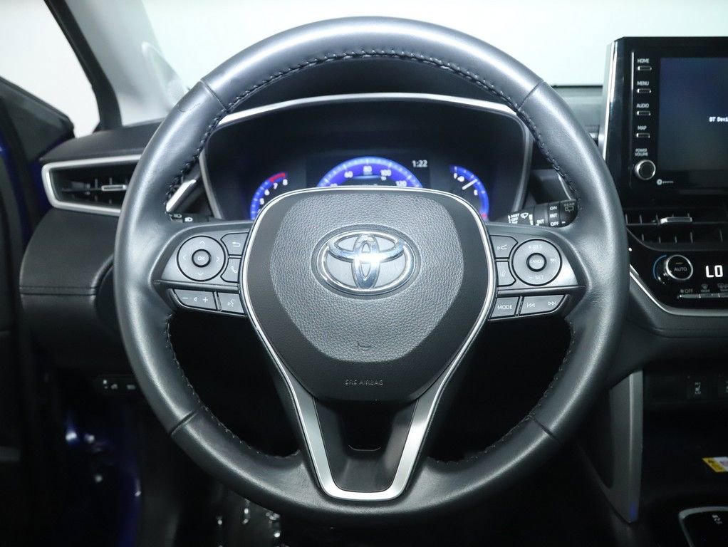 Used 2022 Toyota Corolla Cross XLE w/ Convenience Package AWD/4WD image 24