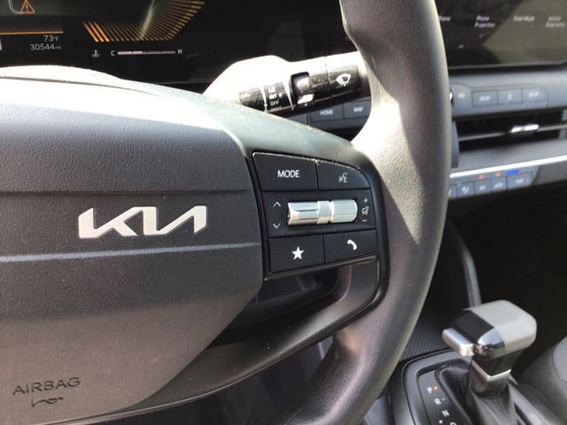 Used 2025 Kia K4 FWD image 25