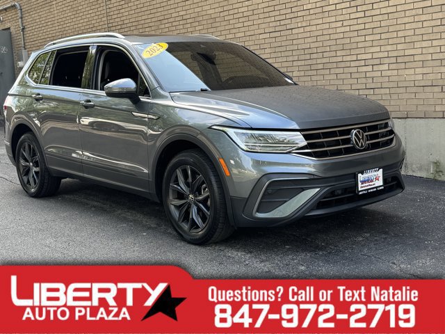 Used 2023 Volkswagen Tiguan SE w/ Panoramic Sunroof Package