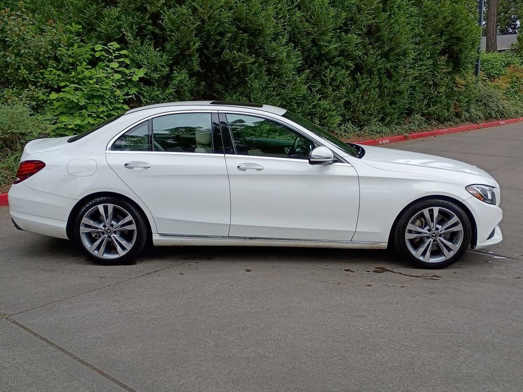 Used 2018 Mercedes-Benz C 300 Sedan image 4