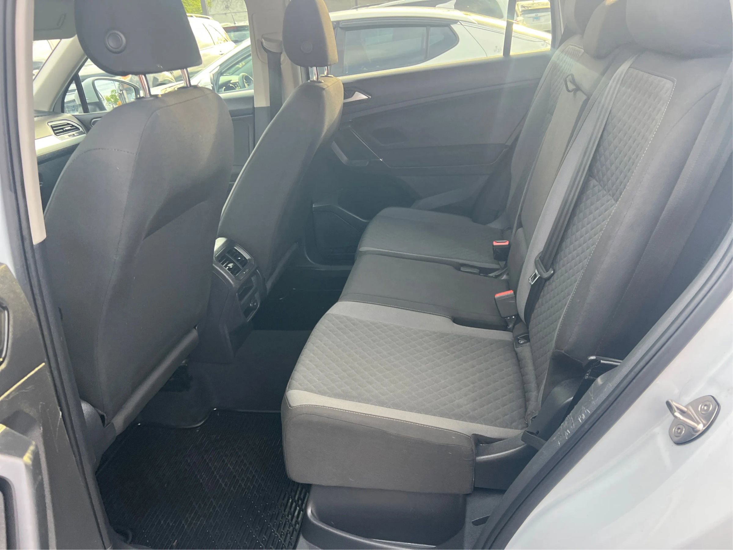 Used 2018 Volkswagen Tiguan S AWD/4WD image 11