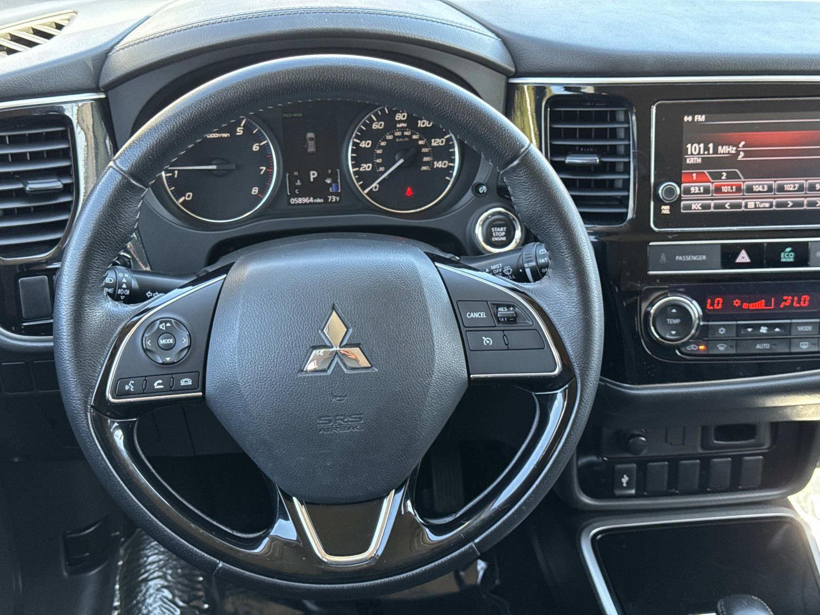 Used 2019 Mitsubishi Outlander SE image 8