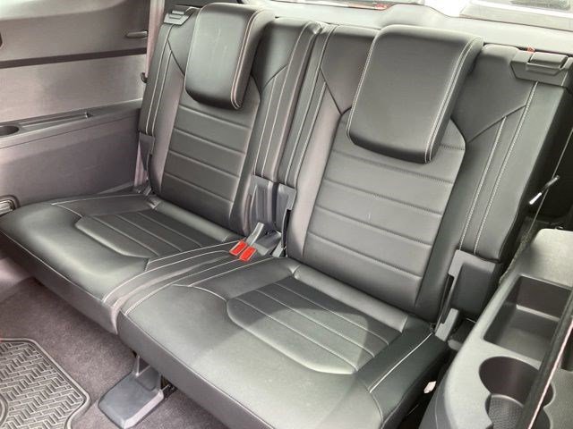 Used 2024 Volkswagen Atlas SEL AWD/4WD image 23