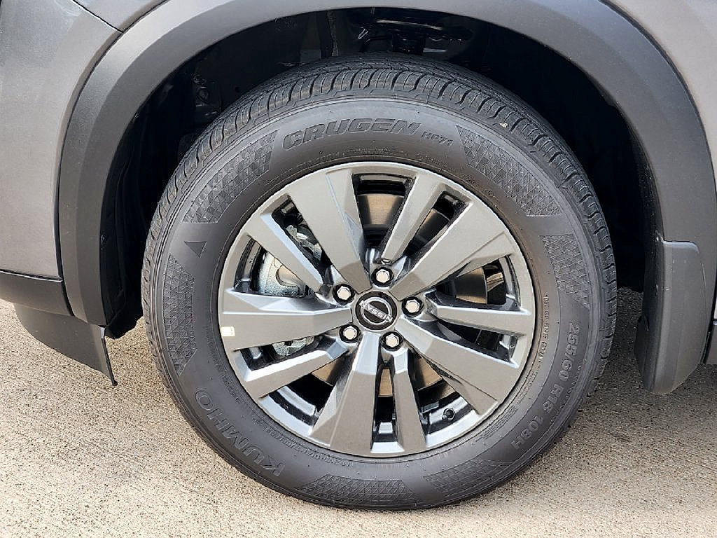 New 2026 Nissan Pathfinder SV FWD image 10
