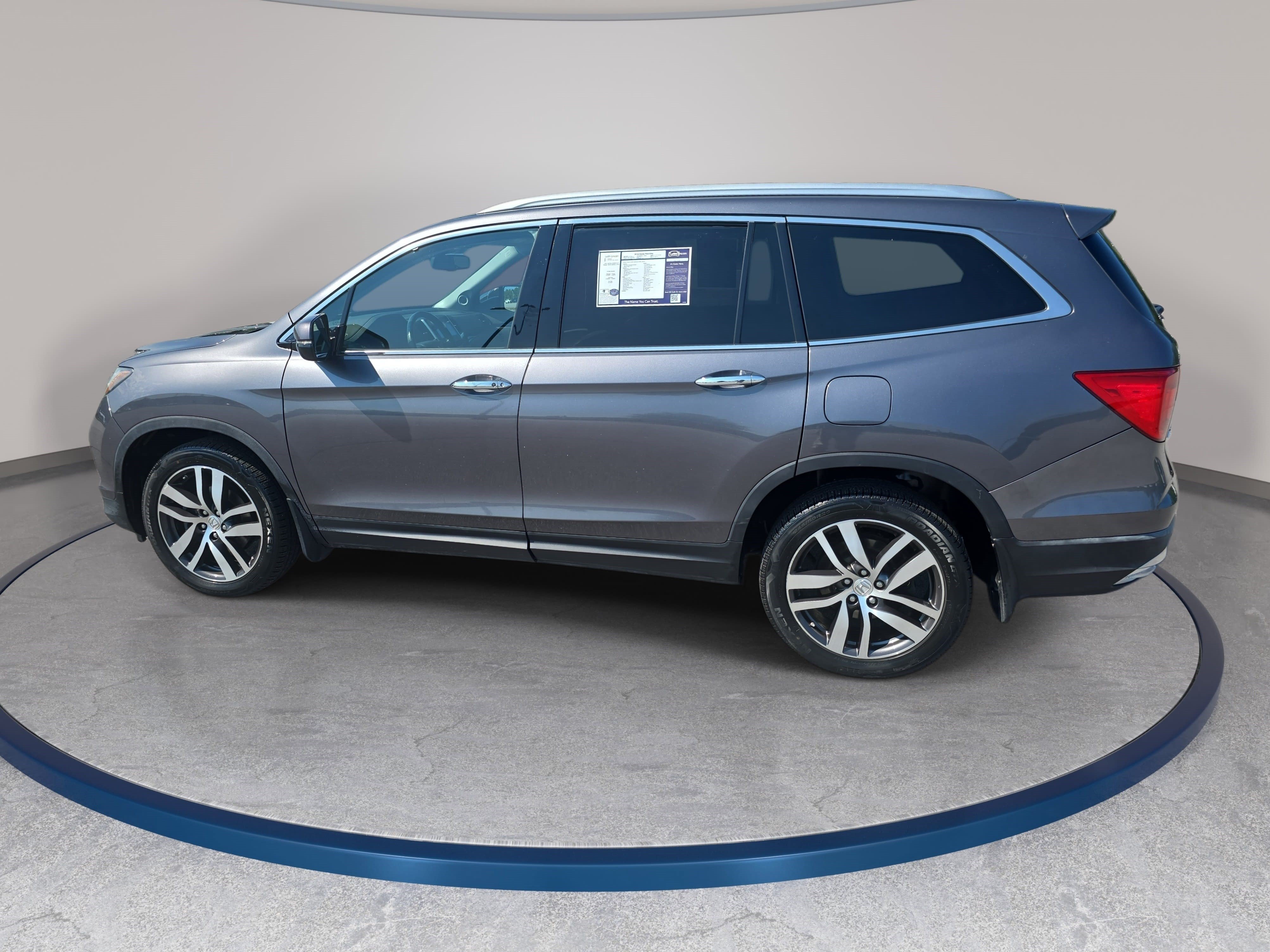Used 2016 Honda Pilot Elite image 8