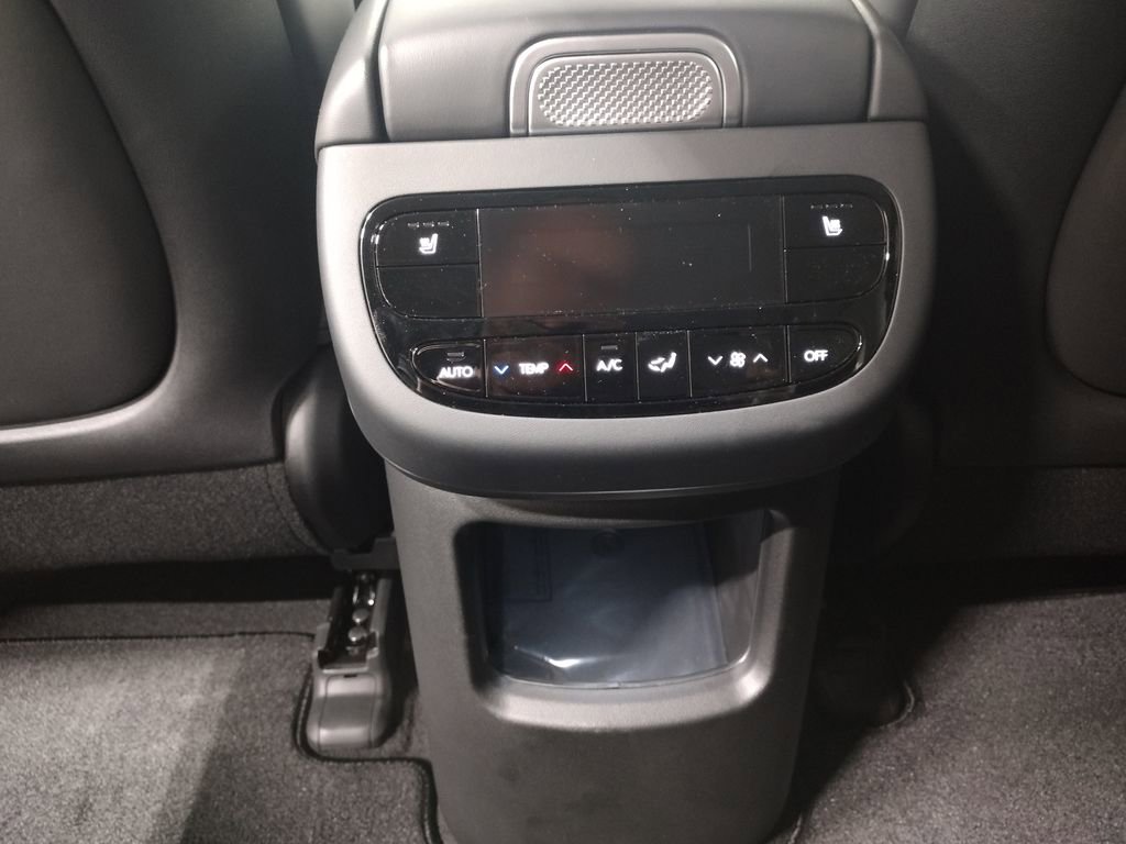 New 2026 Hyundai Ioniq 9 SEL image 40