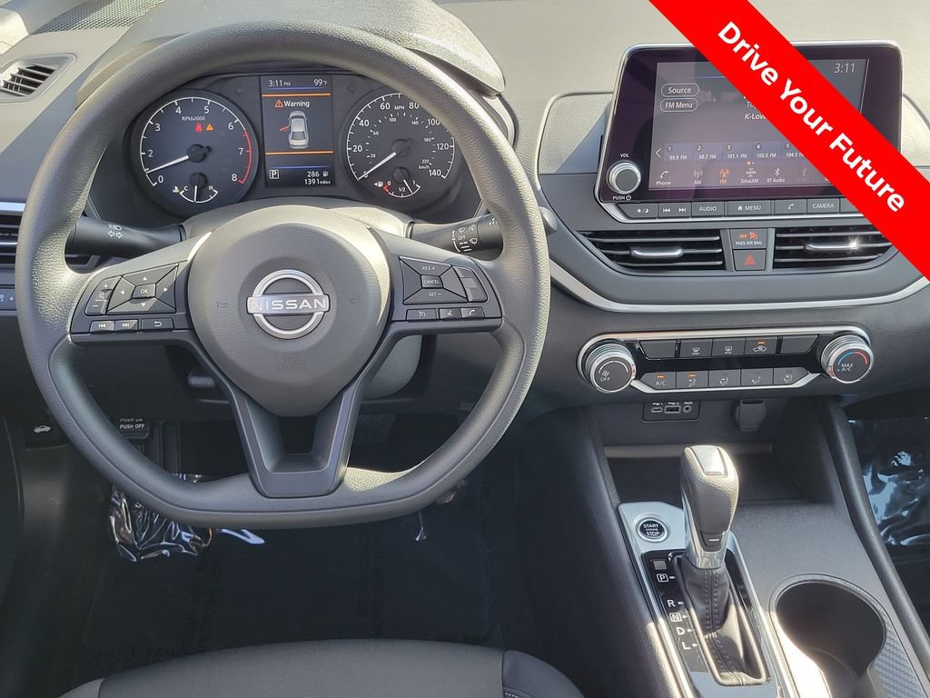 Certified 2025 Nissan Altima 2.5 S FWD image 4