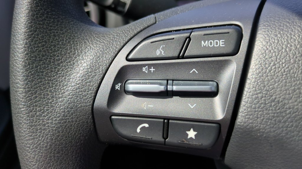Certified 2023 Hyundai Kona SEL FWD image 19