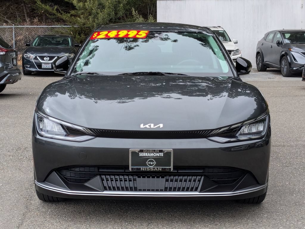 Used 2024 Kia EV6 Light RWD image 3