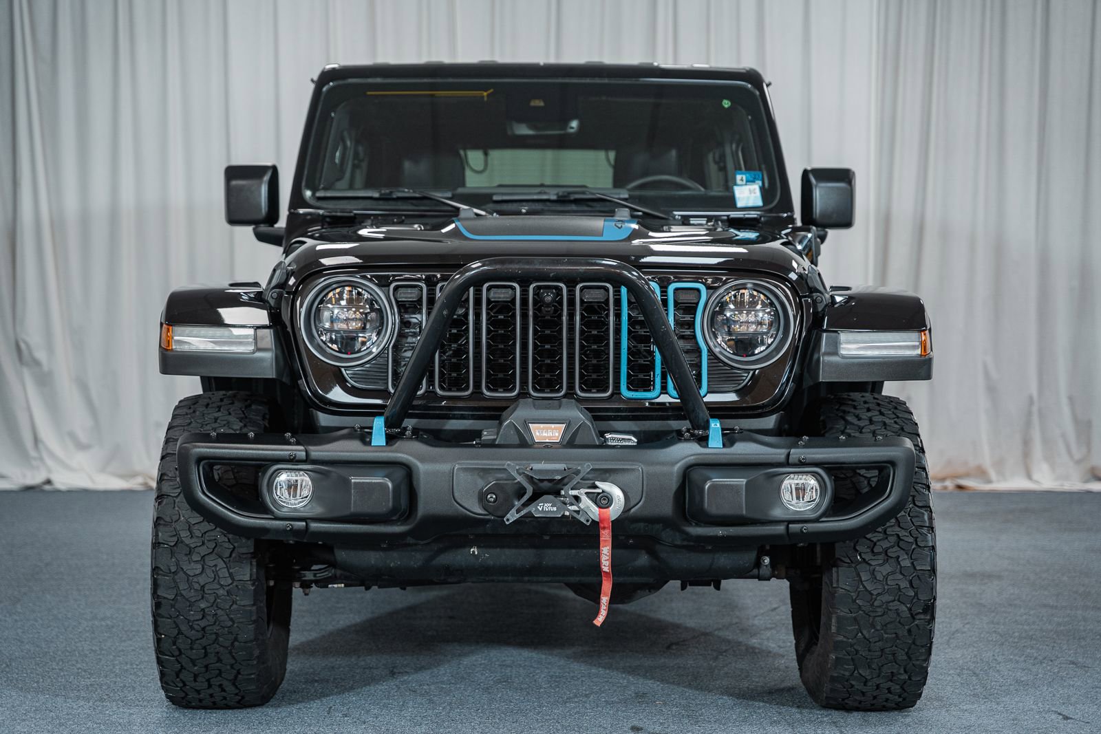 Used 2024 Jeep Wrangler Unlimited Rubicon 4xe AWD/4WD image 2