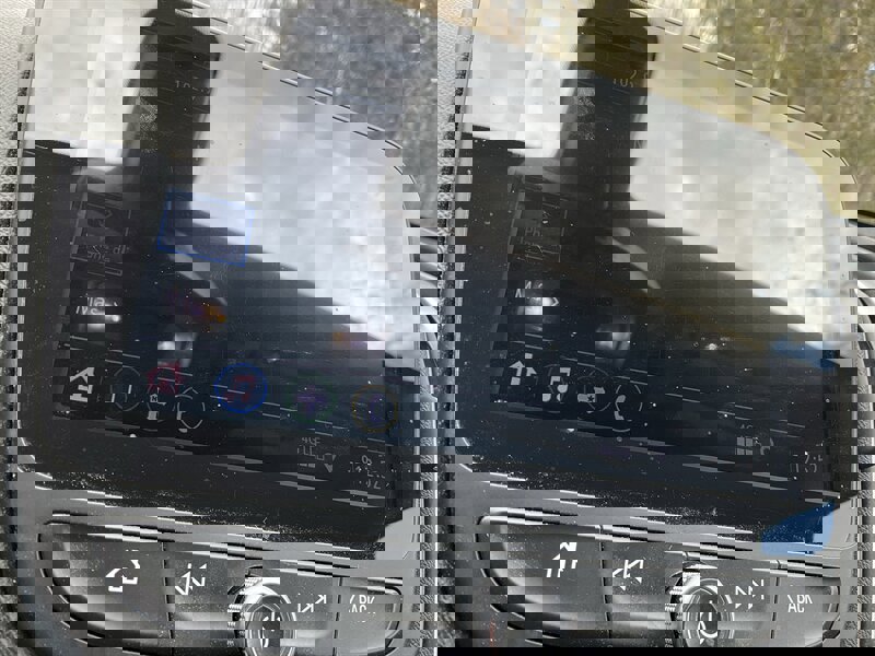 Used 2020 Chevrolet Malibu LT image 24