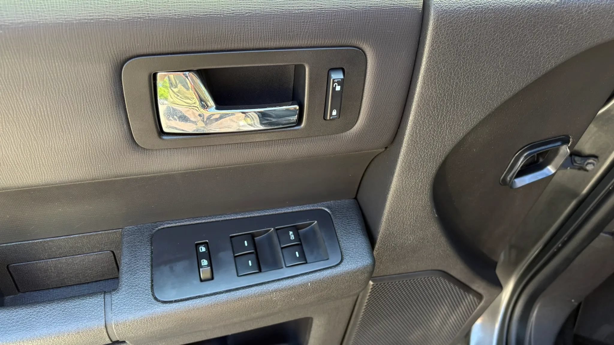 Used 2018 Ford Flex SE FWD image 16