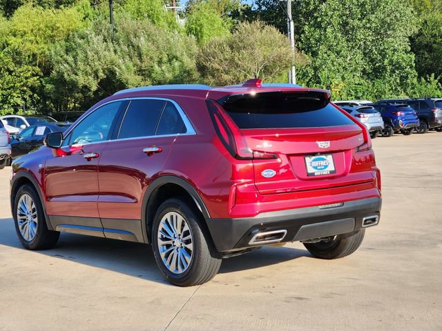 Used 2024 Cadillac XT4 Premium Luxury w/ Cold Weather Package image 5