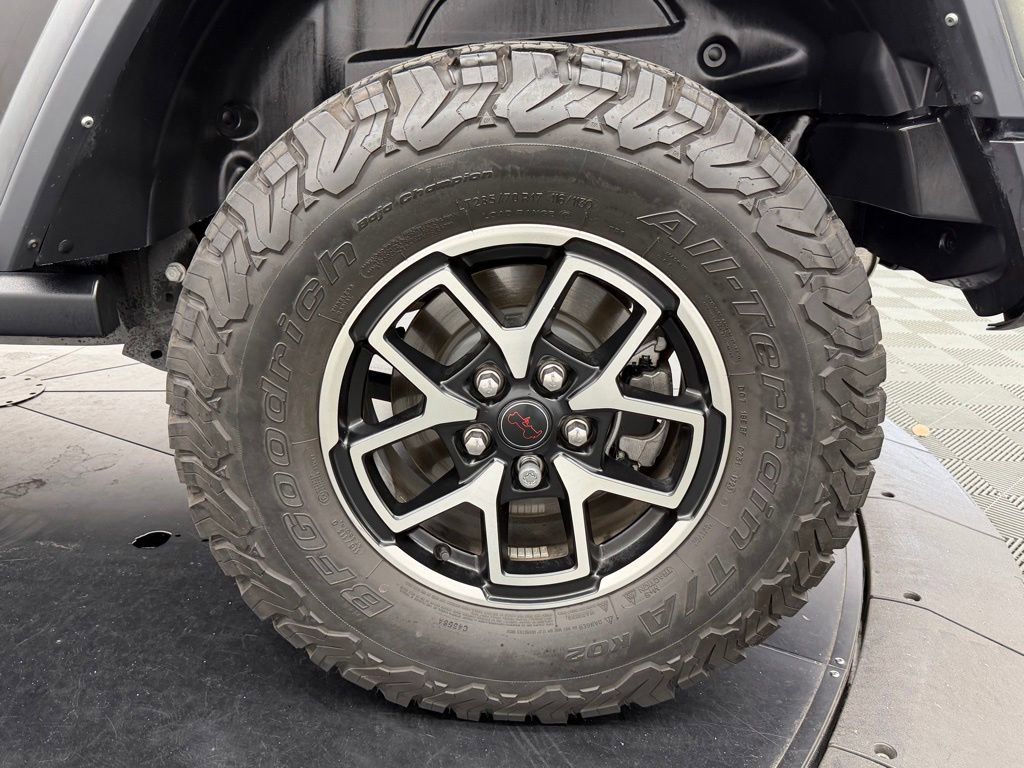 Used 2024 Jeep Wrangler Unlimited Rubicon AWD/4WD image 16