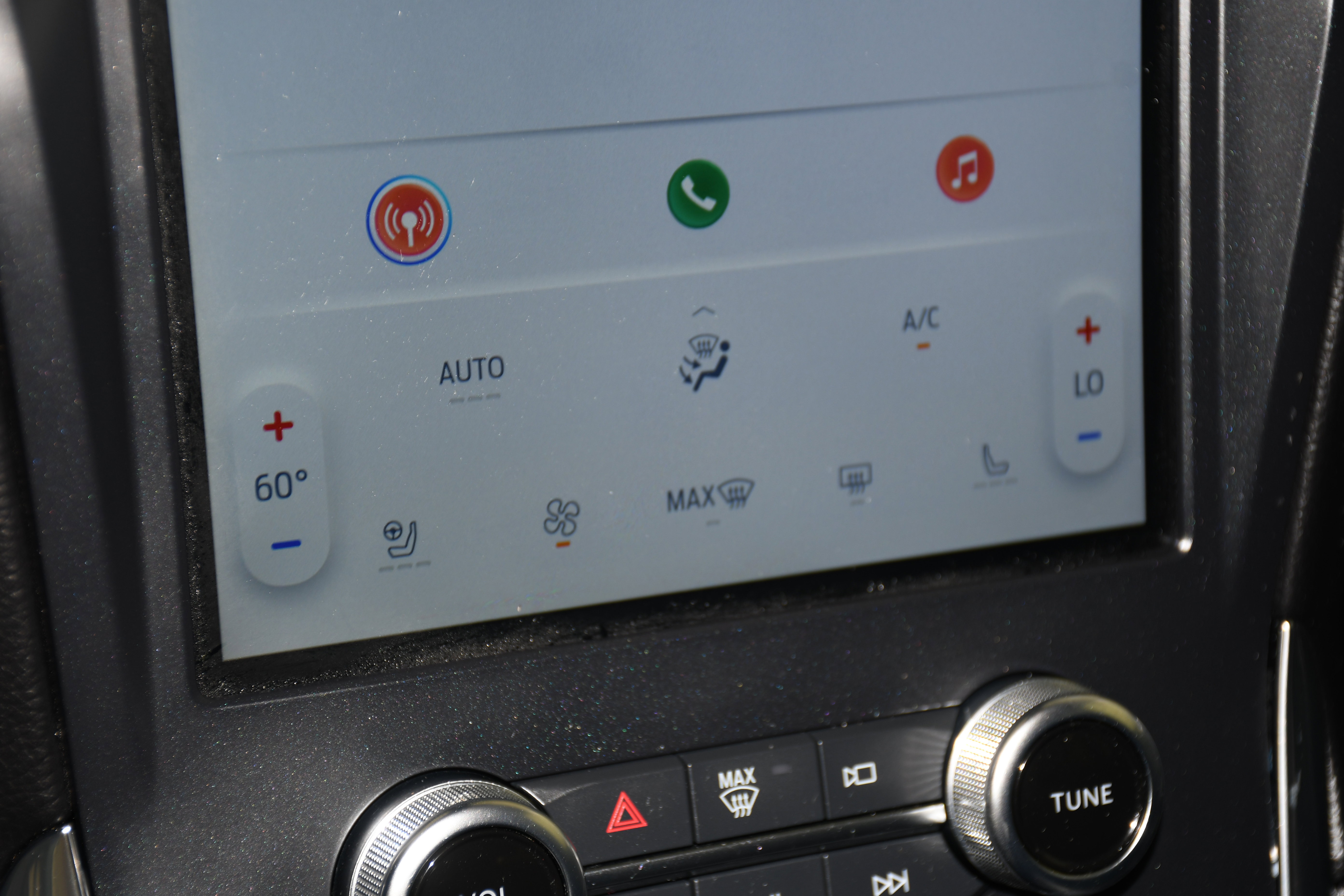 Used 2024 Ford Edge Titanium image 16