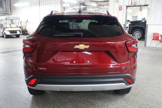 Used 2025 Chevrolet Trax LT image 6