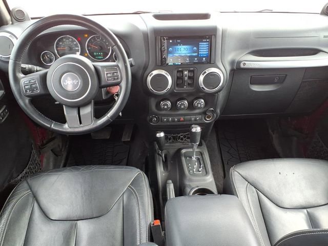 Used 2013 Jeep Wrangler Unlimited Sahara w/ Mopar Chrome Edition Group image 16