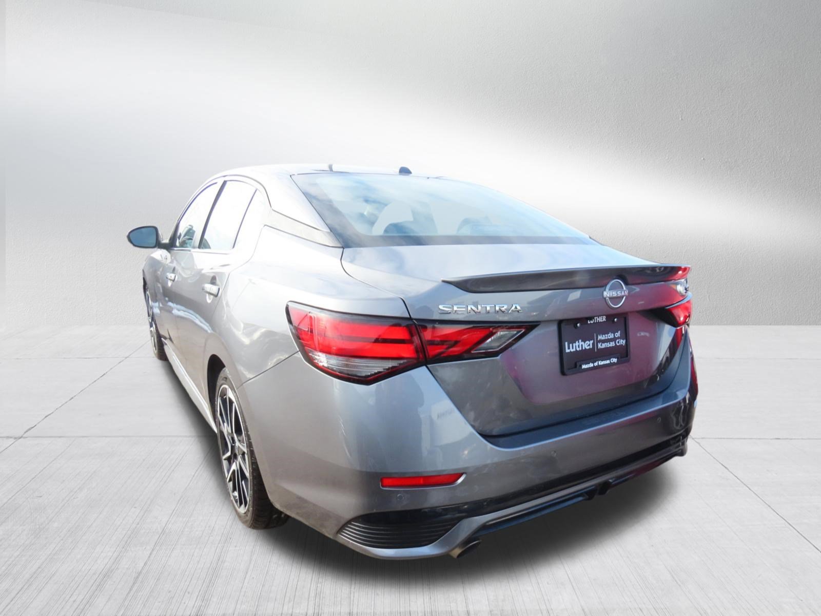 Used 2024 Nissan Sentra SR image 5