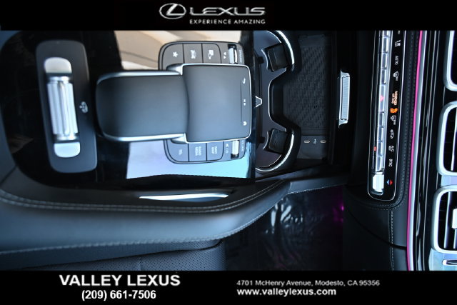 Used 2024 Mercedes-Benz GLS 580 4MATIC image 9