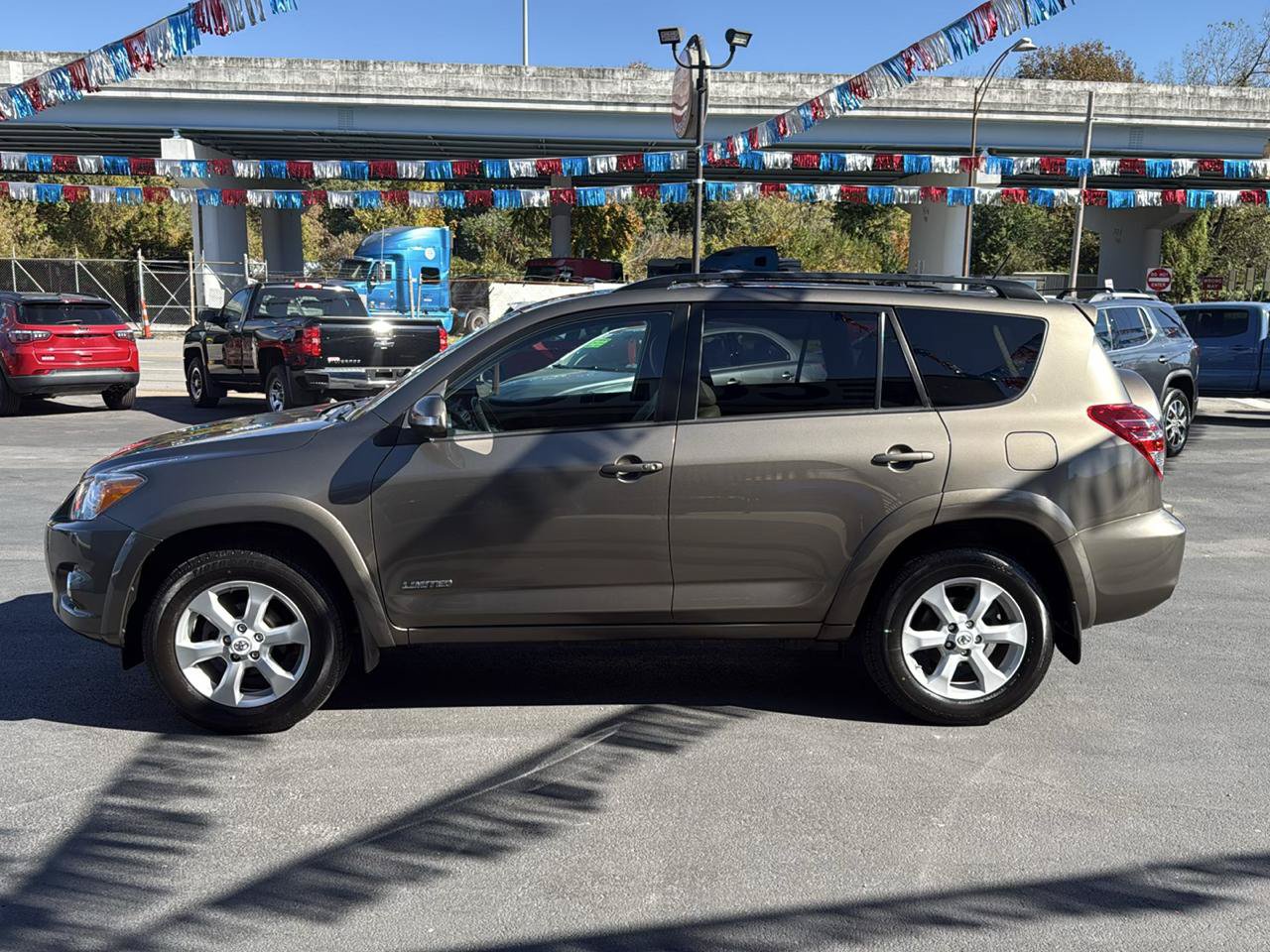 Used 2012 Toyota RAV4 Limited w/ Premium Plus Value Pkg AWD/4WD image 7