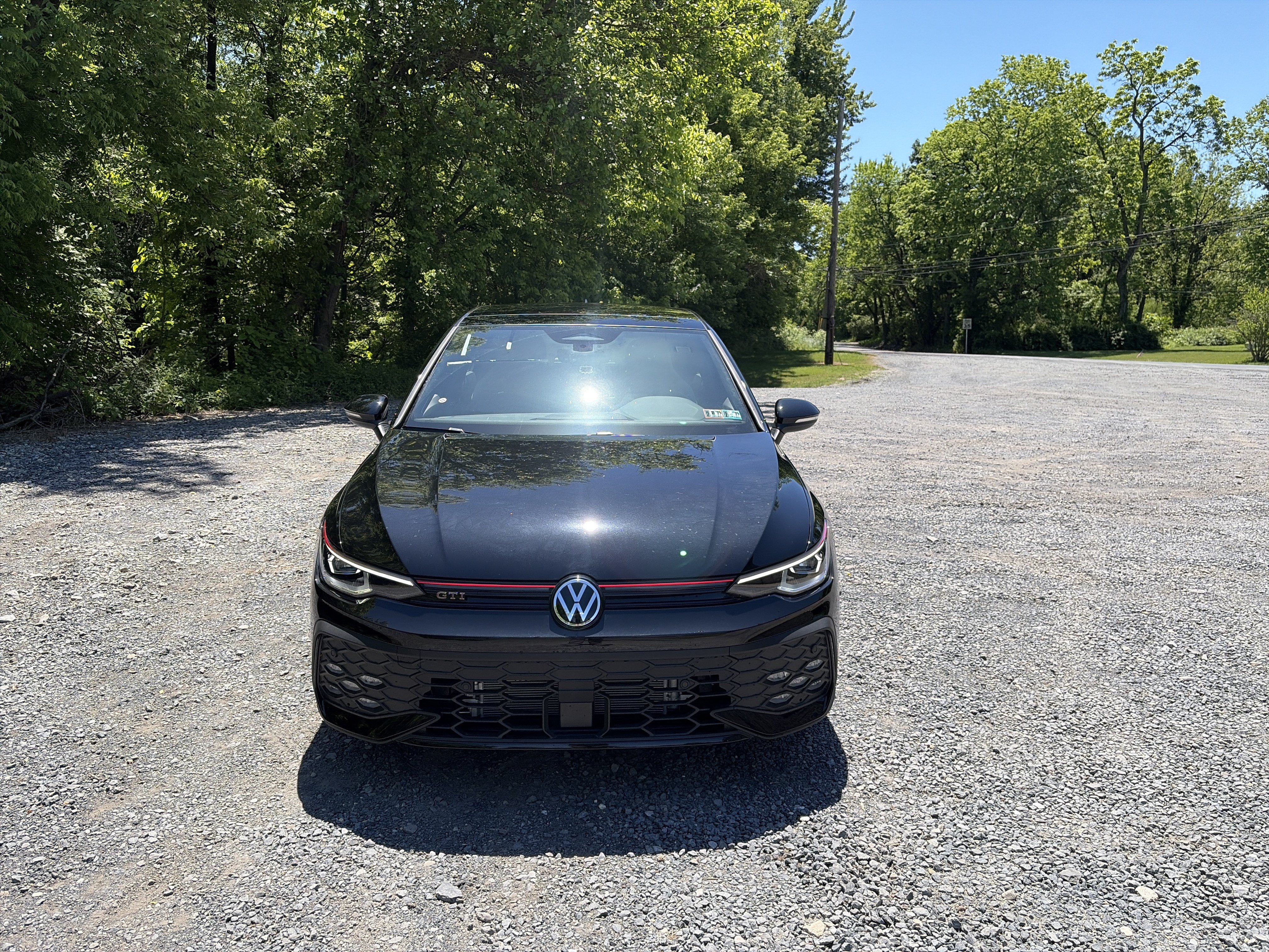New 2026 Volkswagen GTI SE FWD image 2